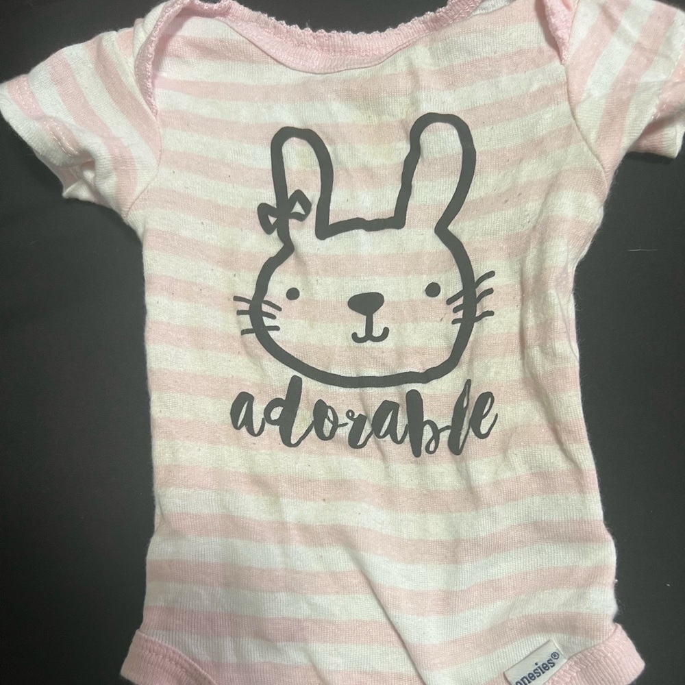 ⭐️⭐️⭐️Adorable NEWBORN onesie⭐️⭐️⭐️